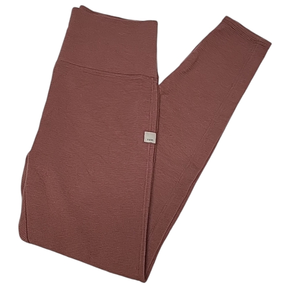 vuori | Bayview Thermal Waffle Knit Leggings Rosewood Medium - Picture 3 of 6